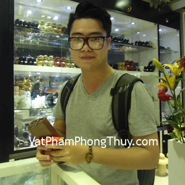 Anh Long - khách hàng mua tỳ hưu đá mắt mèo S931