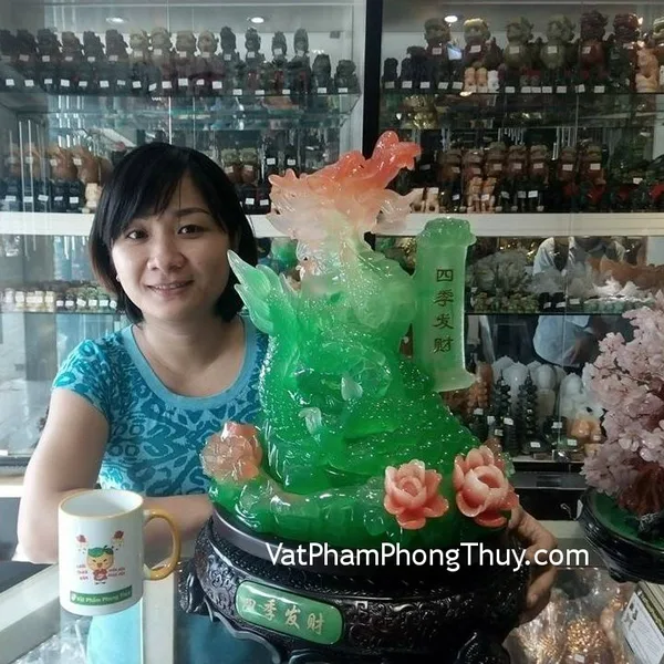 Chị Kim Ngọc - khách hàng mua tượng rồng K158M