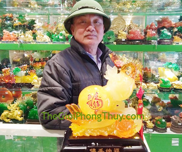 Anh Bình-Khách hàng mua Hồ lô ngọc vàng cam trên tay phật – Phật thủ nạp phước FC156A.